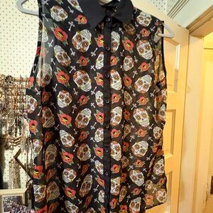 Hot Topic Black Floral-Accent Polyester Top